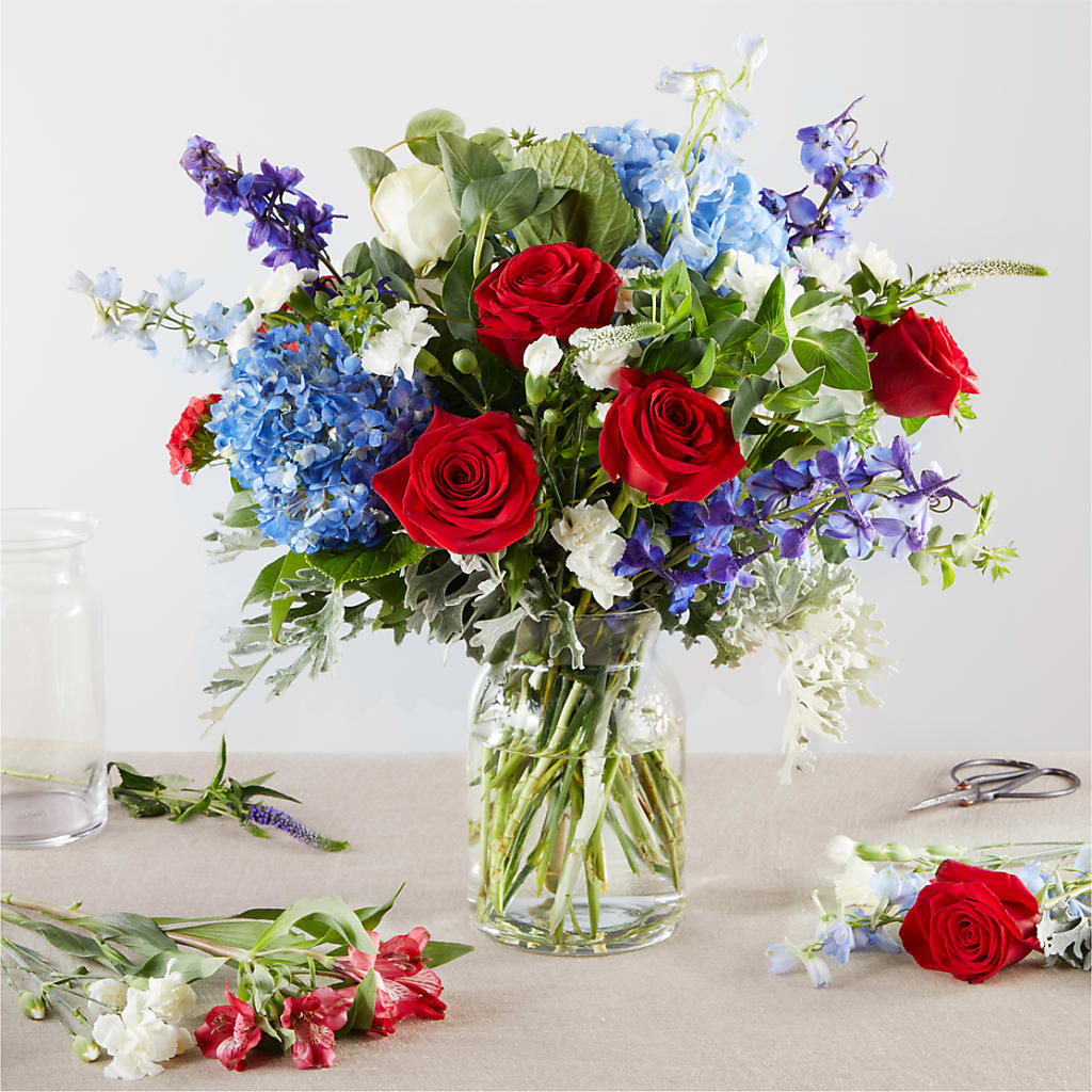 Star Spangled - A Florist Original – Miles Of Flowers, Dothan AL