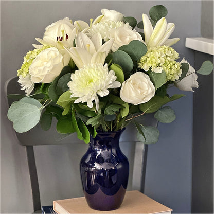 Snowy Dreams Bouquet –  Miles Of Flowers, Dothan AL
