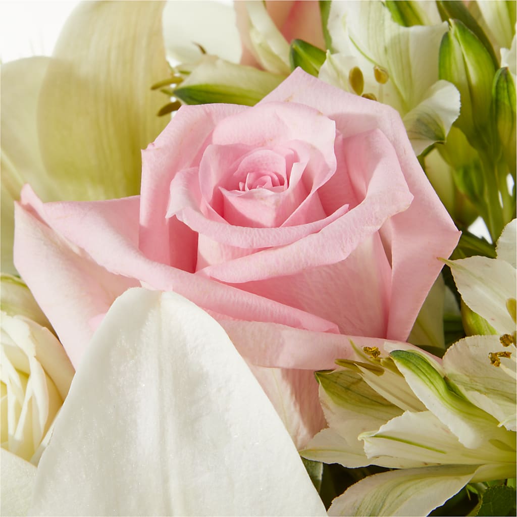 Kindhearted Bouquet –  Miles Of Flowers, Dothan AL