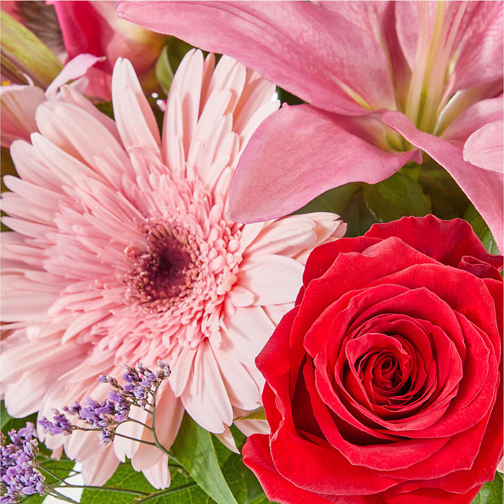 Lots of Love Bouquet –  Miles Of Flowers, Dothan AL
